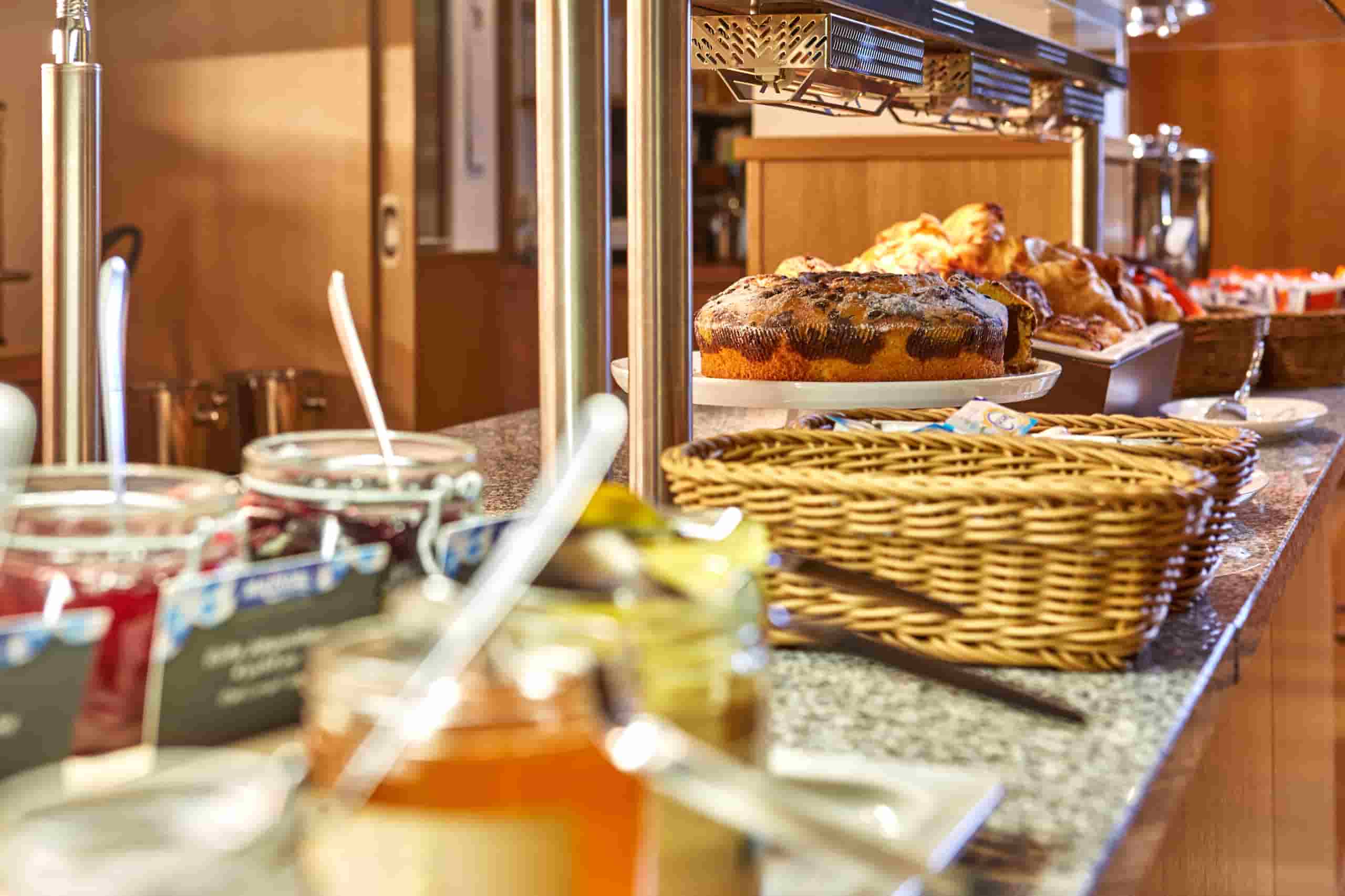 Pfingsturlaub in Bayern – Frühstücksbuffet im Hotel Schillingshof
